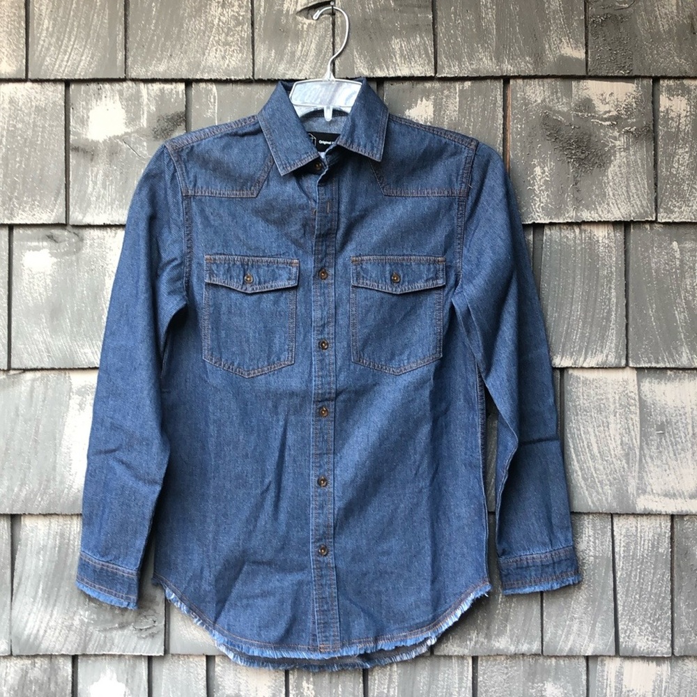Original Use Denim Jean Style Raw Hem Woman’s XS Button Down Jean Shirt NWT - Picture 2 of 12